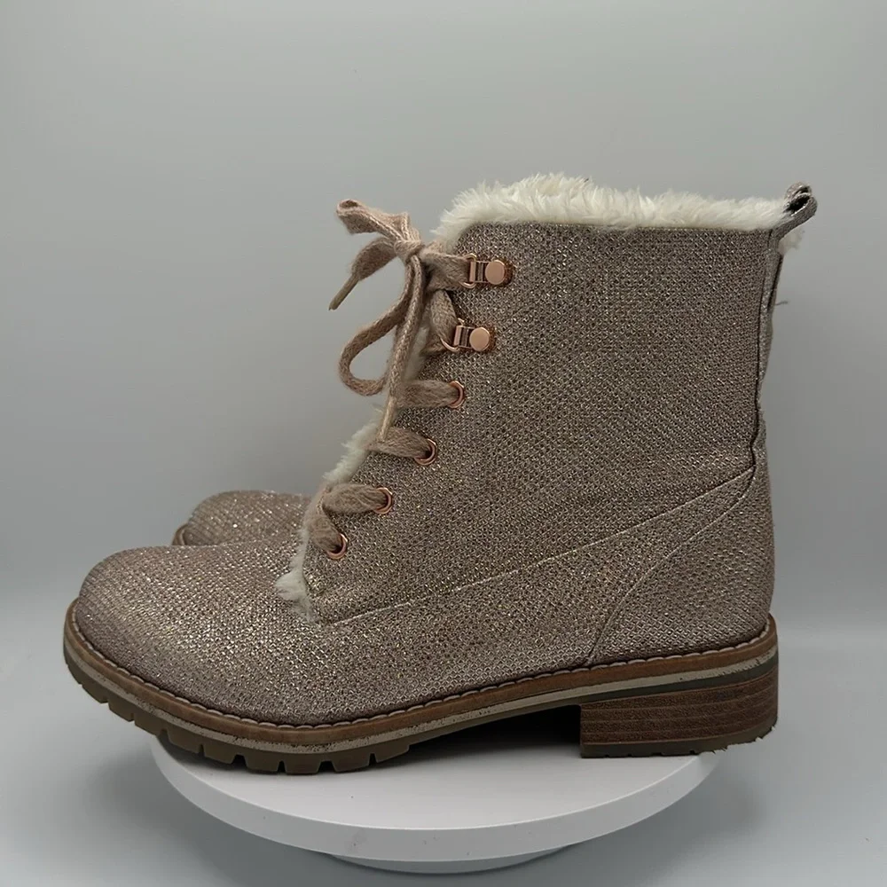 EVA & ZOE Sparkly Rose Gold Lug Sole Boots, Girls’ Size 4, EUC